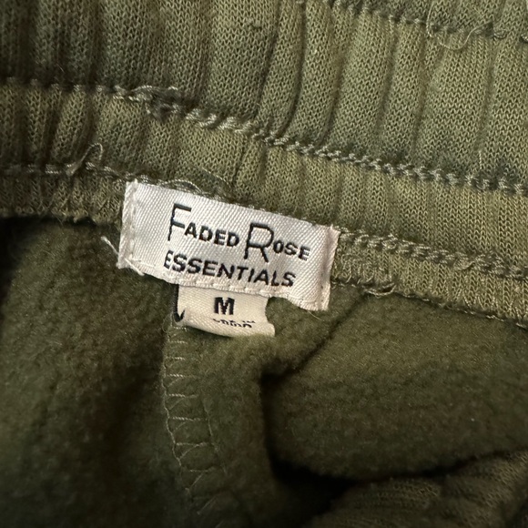 Green Cargo Shorts, Worn Twice - Picture 3 of 3